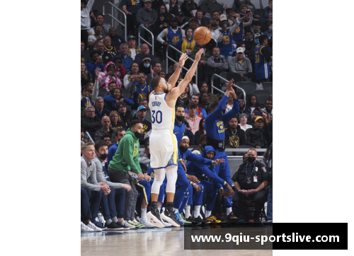 九球体育直播2974个三分！库里超越雷·阿伦，成为新的NBA历史三分王 - 副本 (2)